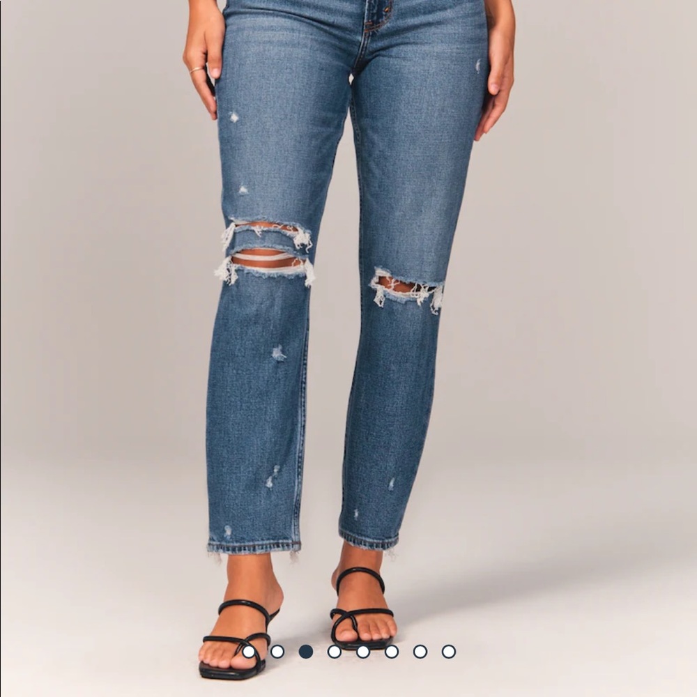 Abercrombie - Curve Love High Waisted Straight Leg Jeans - 29S